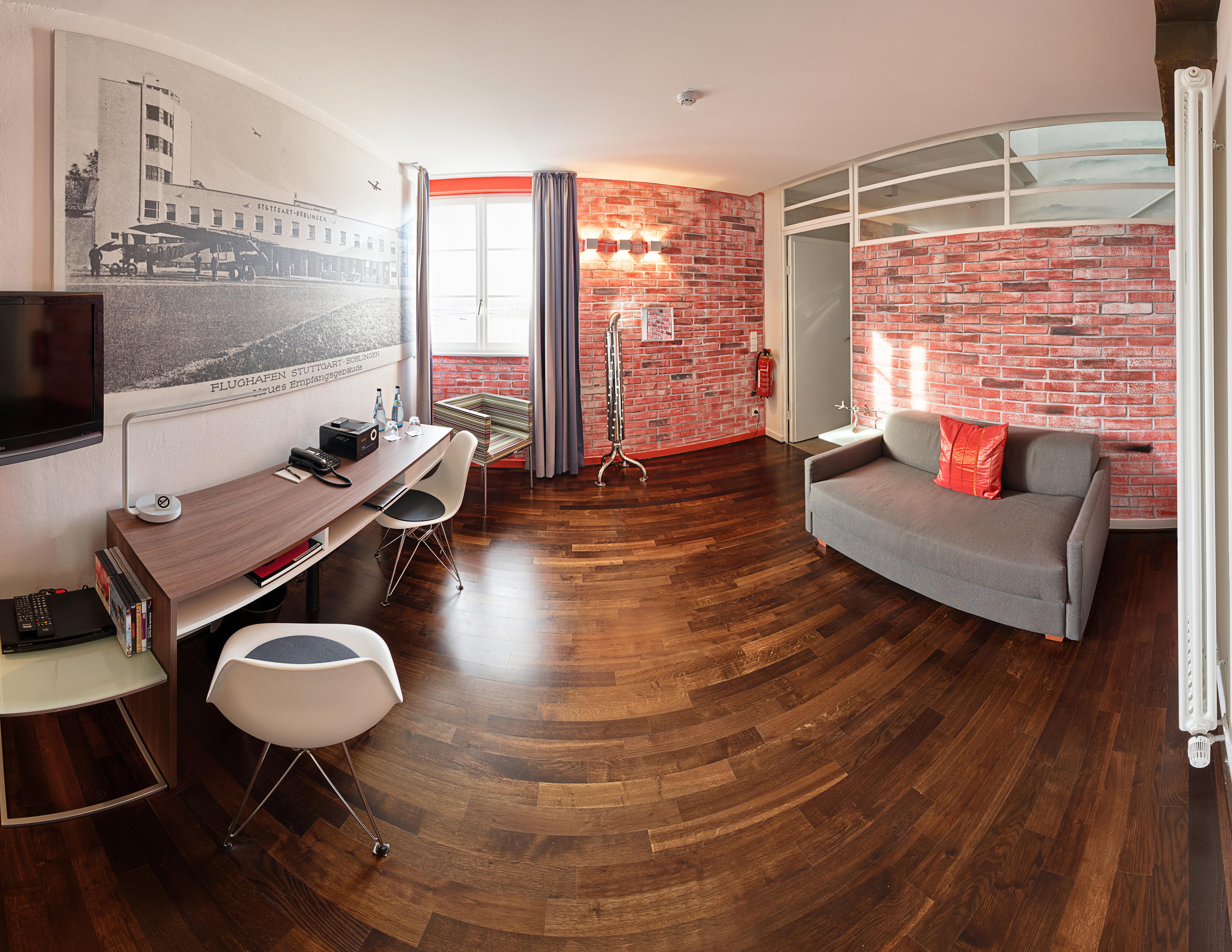 V8 Hotel Classic Motorworld Region Stuttgart Boblingen Bagian luar foto
