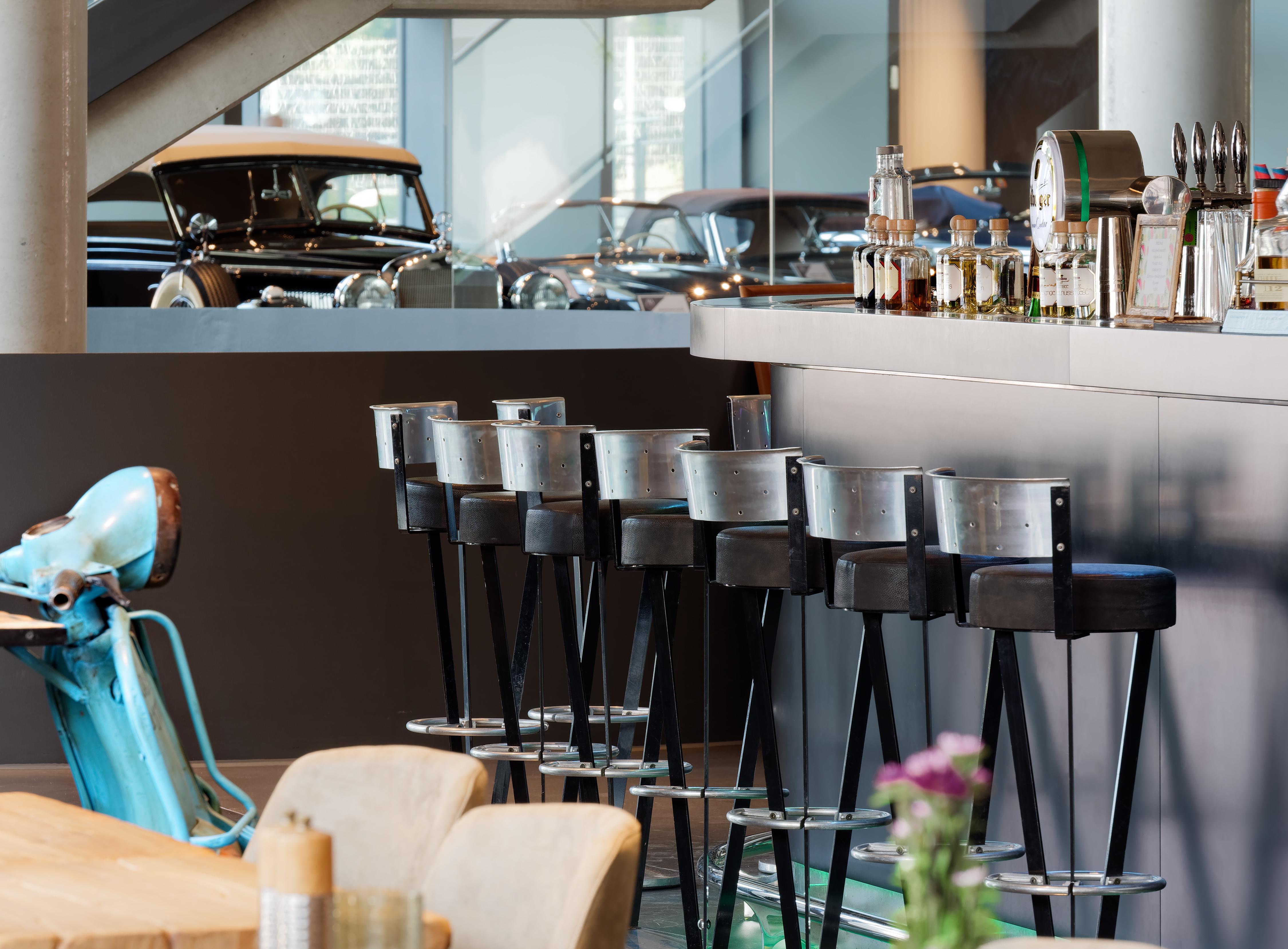 V8 Hotel Classic Motorworld Region Stuttgart Boblingen Bagian luar foto